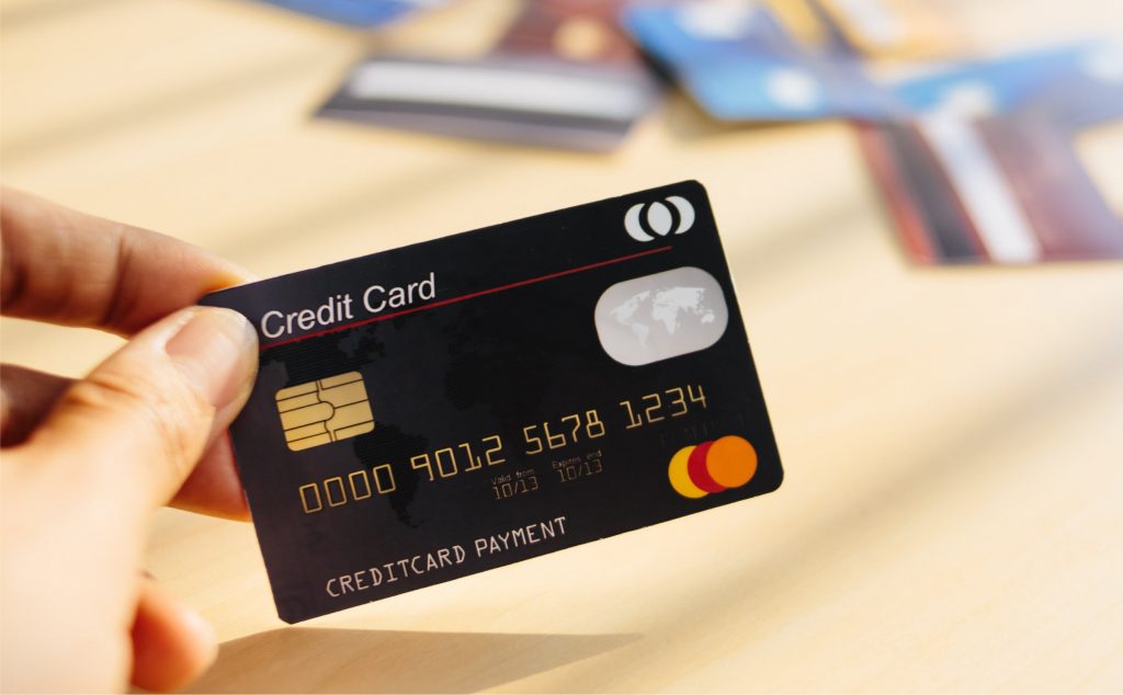 Thẻ tín dụng là gì?